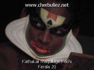 légende: Kathakali maquillage Kochi Kerala 20
qualityCode=raw
sizeCode=half

Données de l'image originale:
Taille originale: 127468 bytes
Heure de prise de vue: 2002:02:23 14:43:32
Largeur: 640
Hauteur: 480
